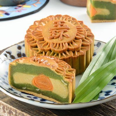 Golden Starlight Single Yolk Mooncake 26Oz (740 g) - 海外天翡翠玉环月饼